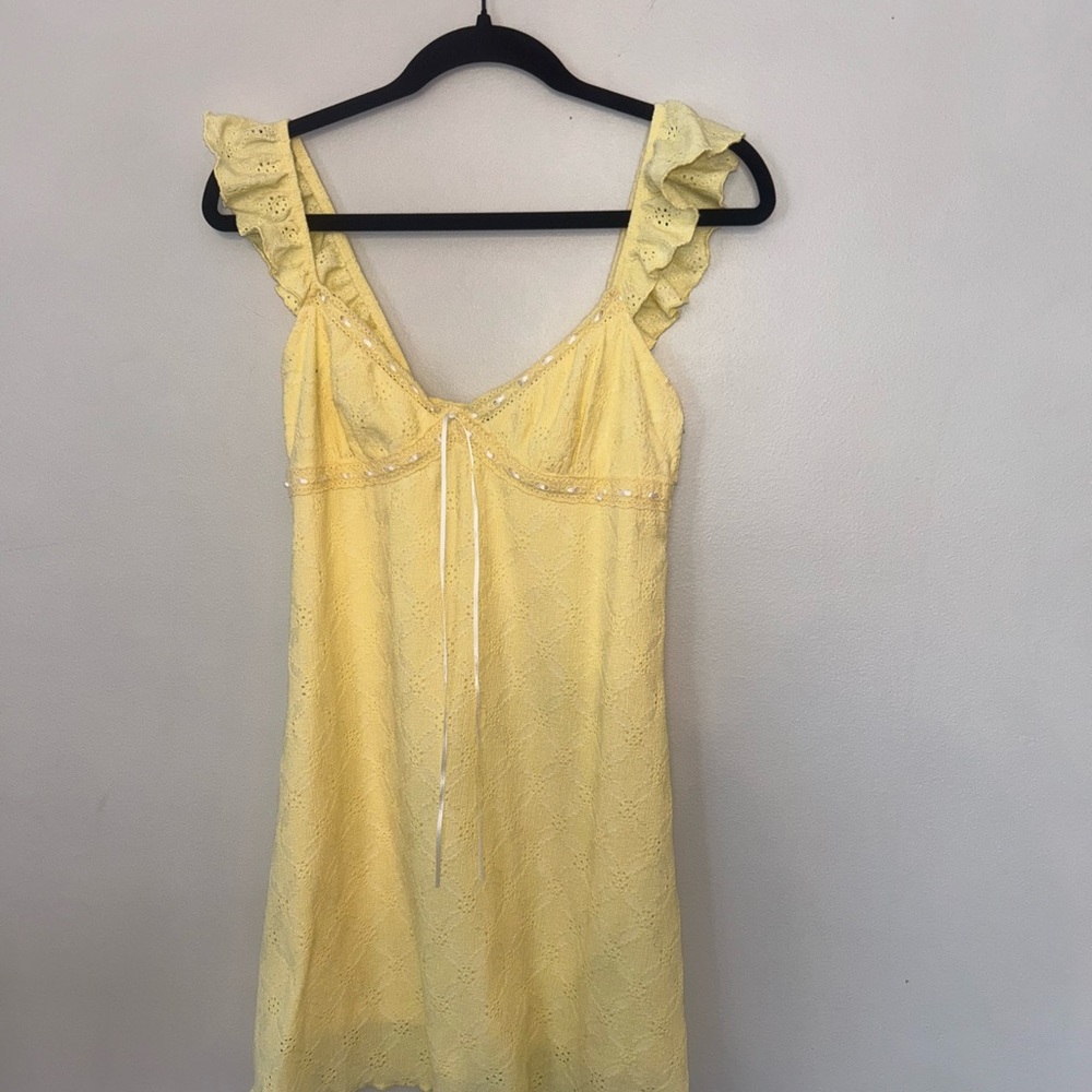 Wild Fable Light Yellow Knit Top